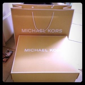 Michael Kors Gift Box
