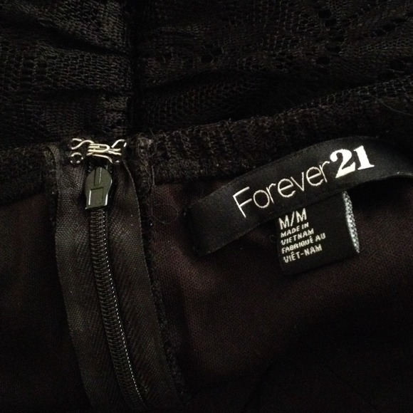 💥SOLD IN A BUNDLE 💥 - Picture 2 of 3