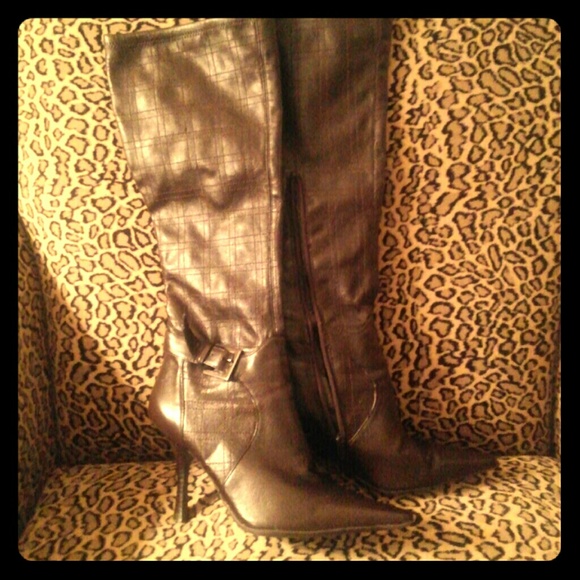 Brown Leather BCBG boots