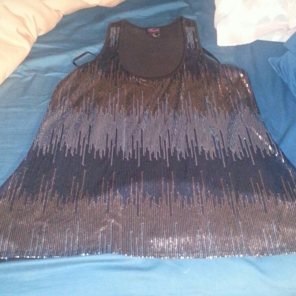 Dressy sequence tank top from torrid. Sz 2