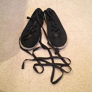Tie-Up Ballet Flats