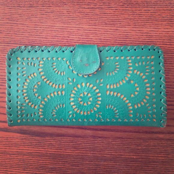 Cleobella Mexicana Wallet Painted  Green