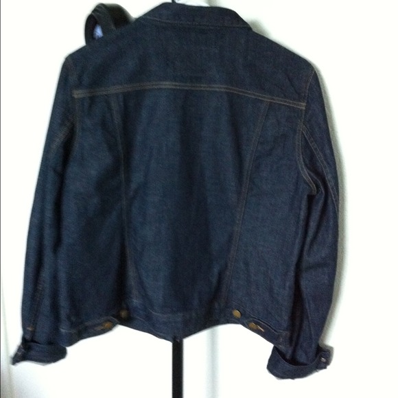 ♨Gap denim jacket♨ - Picture 2 of 4