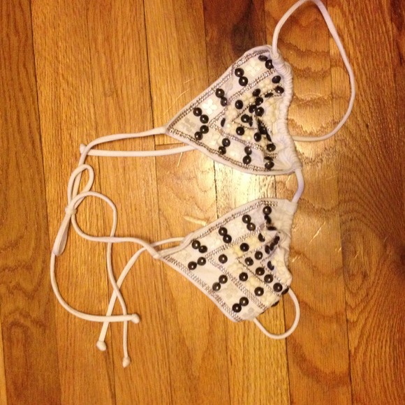 *SOLD* Victoria's secret bikini top