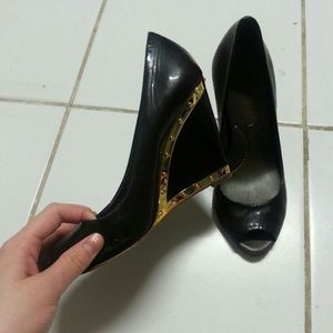 ✨FINAL💲✨Bcbg max azria Open toe heels