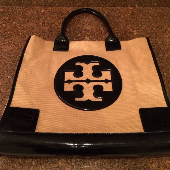 Tory Burch Handbags - Tory Burch Jumbo Tote