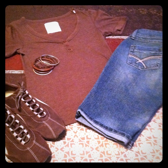 DONATED. Adorable "Vanilla Star" denim shorts