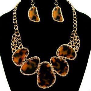 Necklace set