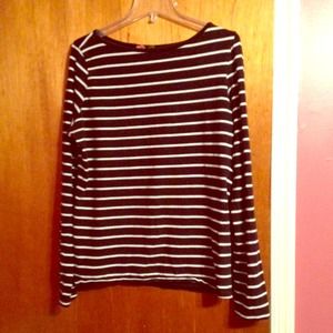 Black and white striped F21 long sleeved shirt.