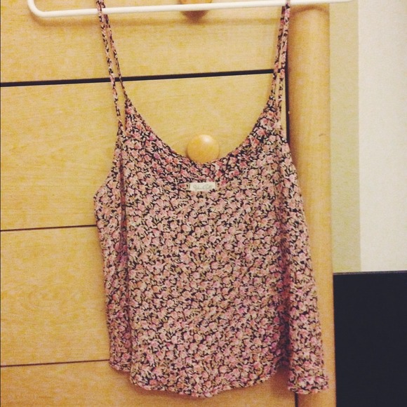 🚫Sold🚫 Brandy Melville Floral Tank Top