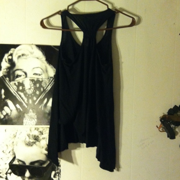 Tank - Picture 2 of 3