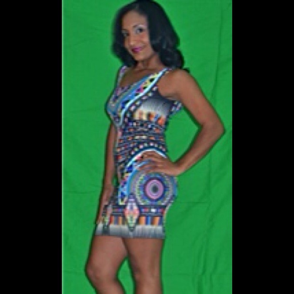 Dress - Picture 2 of 4