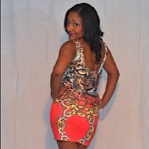 Dress - Picture 4 of 4