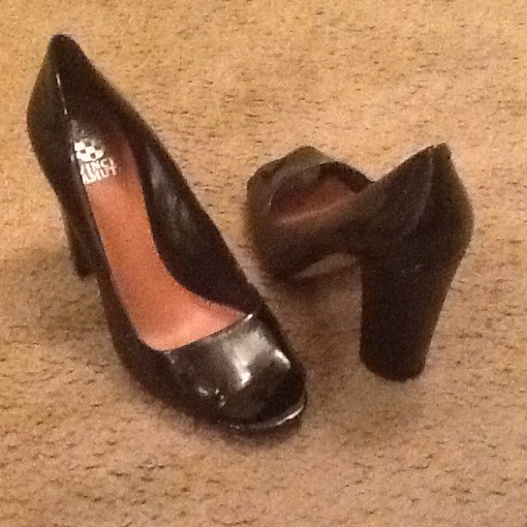 Vince Camuto Heels !!!! - Picture 1 of 4