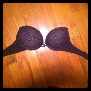Extremely padded strapless push up bra