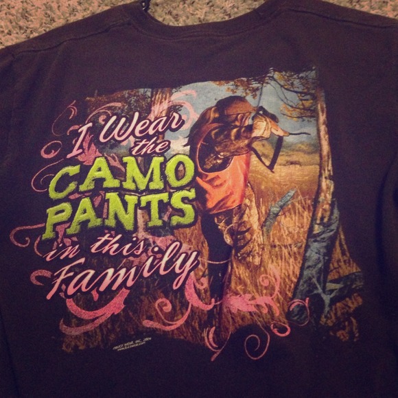 Women's buckwear T-shirt