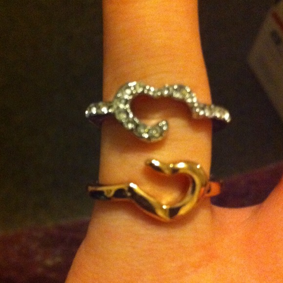 Two interlocked heart ring. - Picture 2 of 3