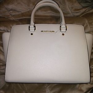 Authentic Michael Kors selma