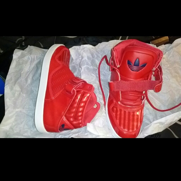 Boys  Addidas Hightop Sneaker, Red fits like a sz4