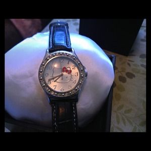 Hello kitty watch very good condition
