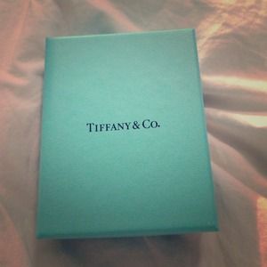 AUTHENTIC TIFFANY & CO. BOX