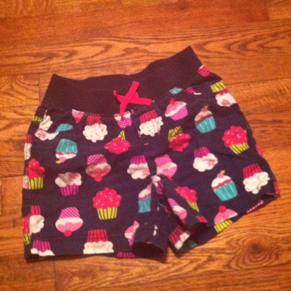 Girls short