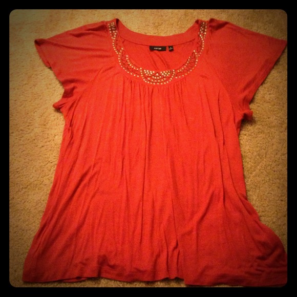 🚫SOLD🚫 APT. 9 Top