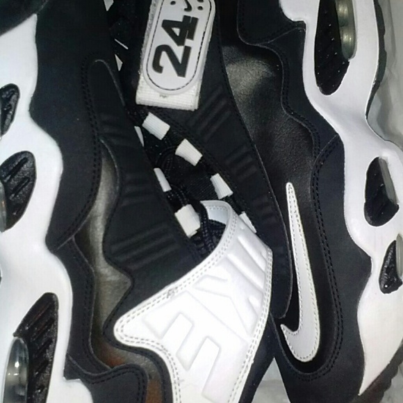 BEST OFFER? High top sneaker (boys) worn once