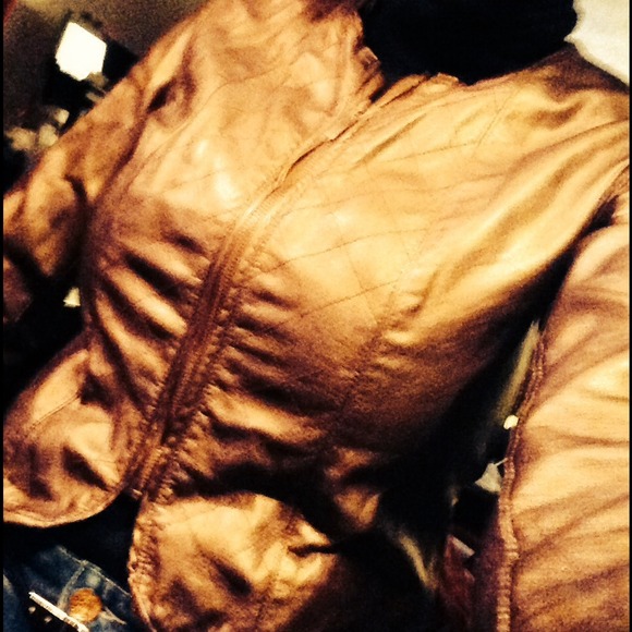 💢SOLD💢Hot Bronze Arden b leatherette!! - Picture 1 of 3