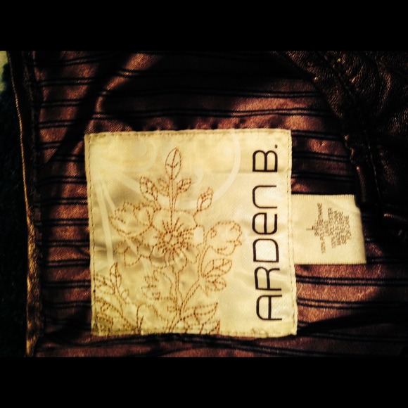 💢SOLD💢Hot Bronze Arden b leatherette!! - Picture 3 of 3