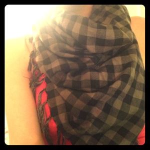 Checkered scarf