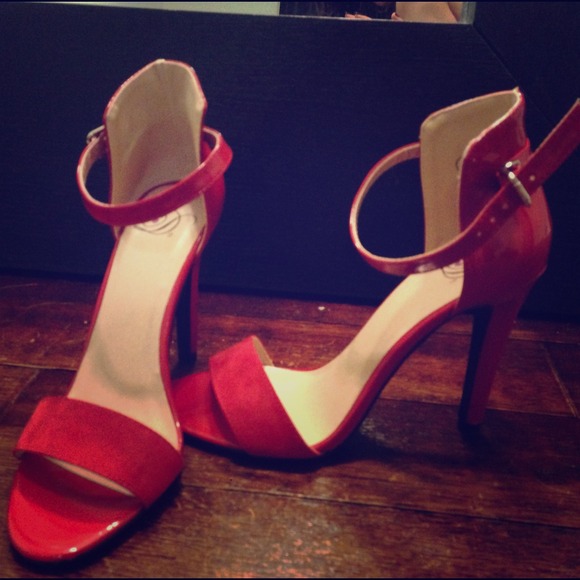 😍😍red elegent heels