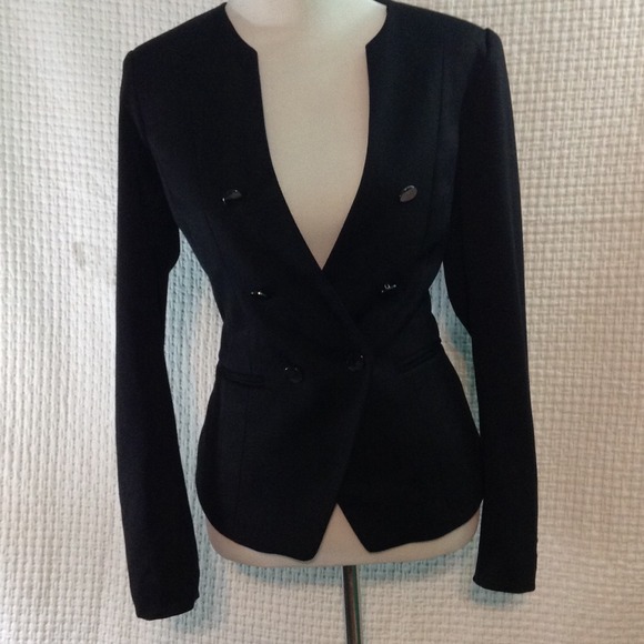 Black chic blazer