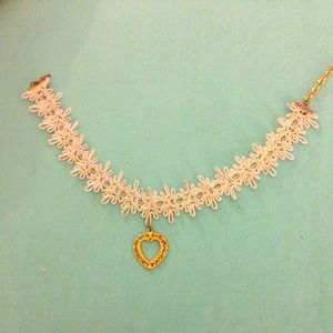 Vintage choker heart necklace.