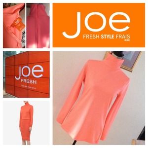 2 Mock Neck /Turtle Neck Tops🎀