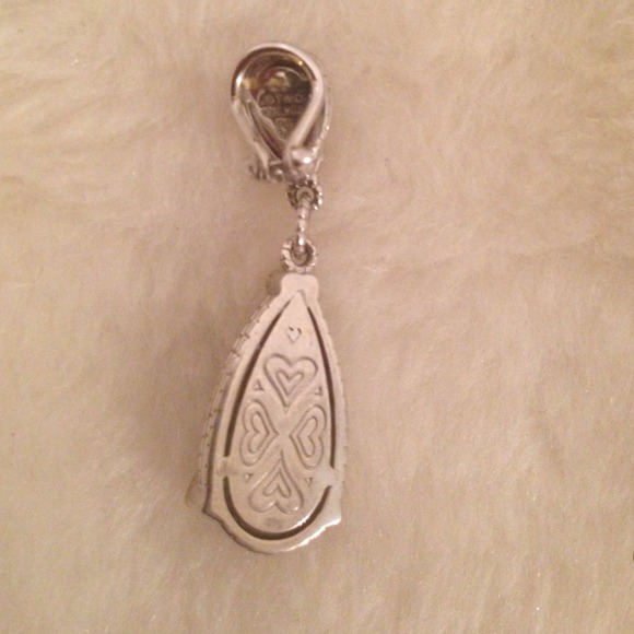 SOLD Negotiable Judith Ripka earrings - Picture 3 of 4