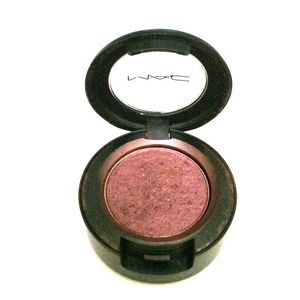 Mac eyeshadow