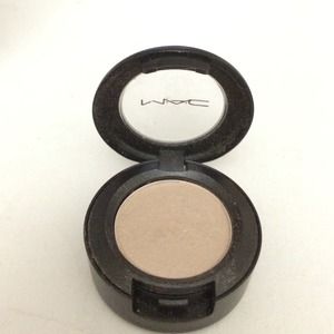 Mac eyeshadow