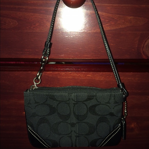 Coach Wristlet - Picture 3 of 3