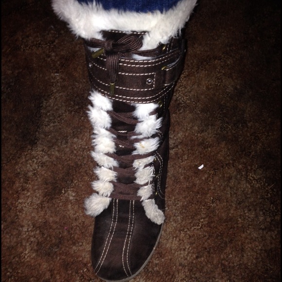 Justice Shoes - winter brown faux Reasonable offer Will be acepted