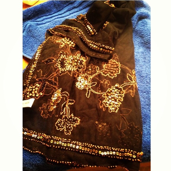 Accessories - BLACK NET SCARF WITH COPPER BEADINGS