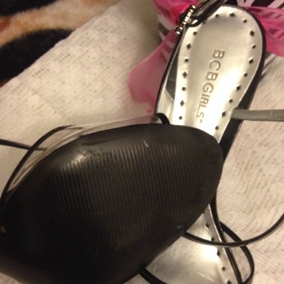 BCBG black heels shoes - Picture 8 of 10
