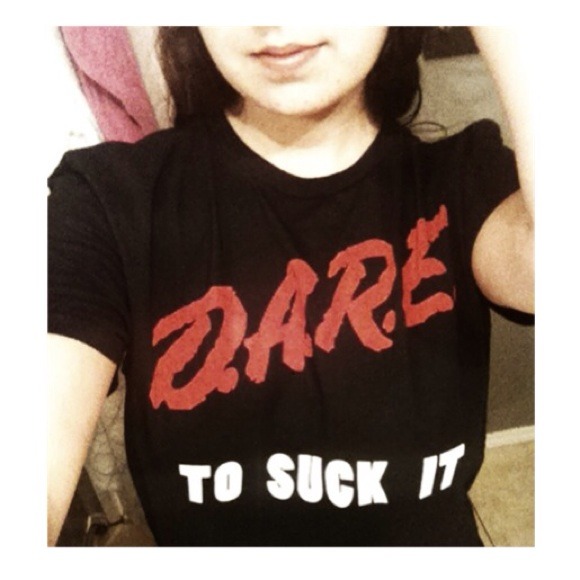 'DARE TO SUCK IT"shirt. From SlightlyStoopid, band - Picture 1 of 1