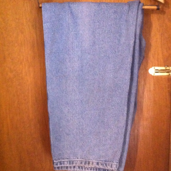 Sold in bundle. 🚫Men jeans size 38/32
