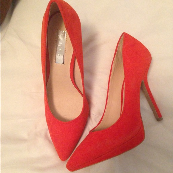 Never been worn dark tangerine pumps!
