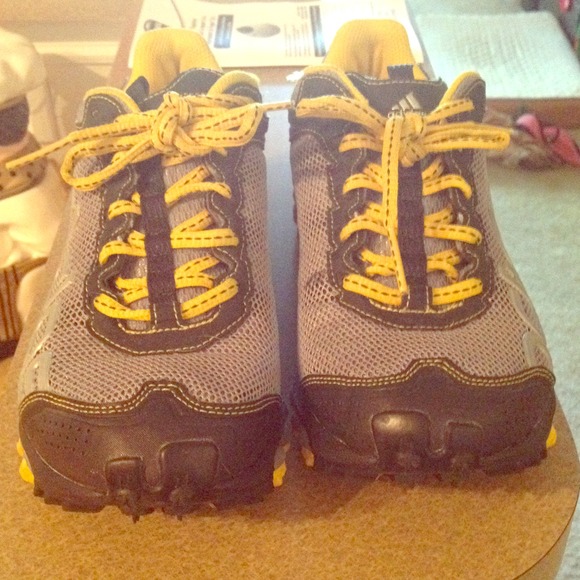 Adidas tennis shoes