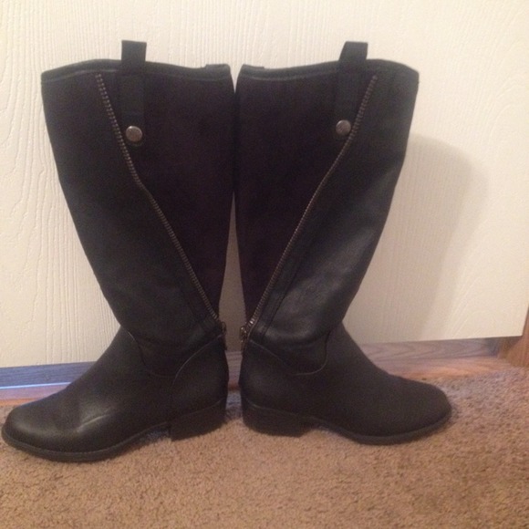 Vera Wang riding boots