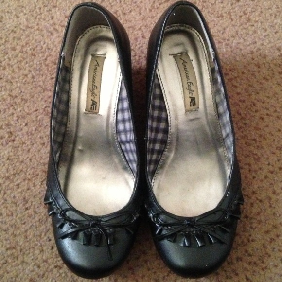 American Eagle Black Wedges