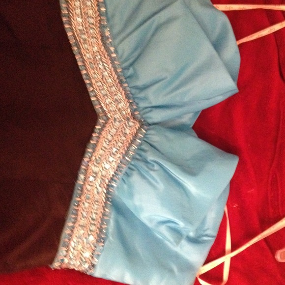 Prom Dress - Picture 2 of 4