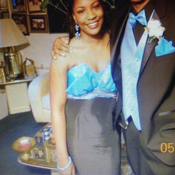 Prom Dress - Picture 4 of 4